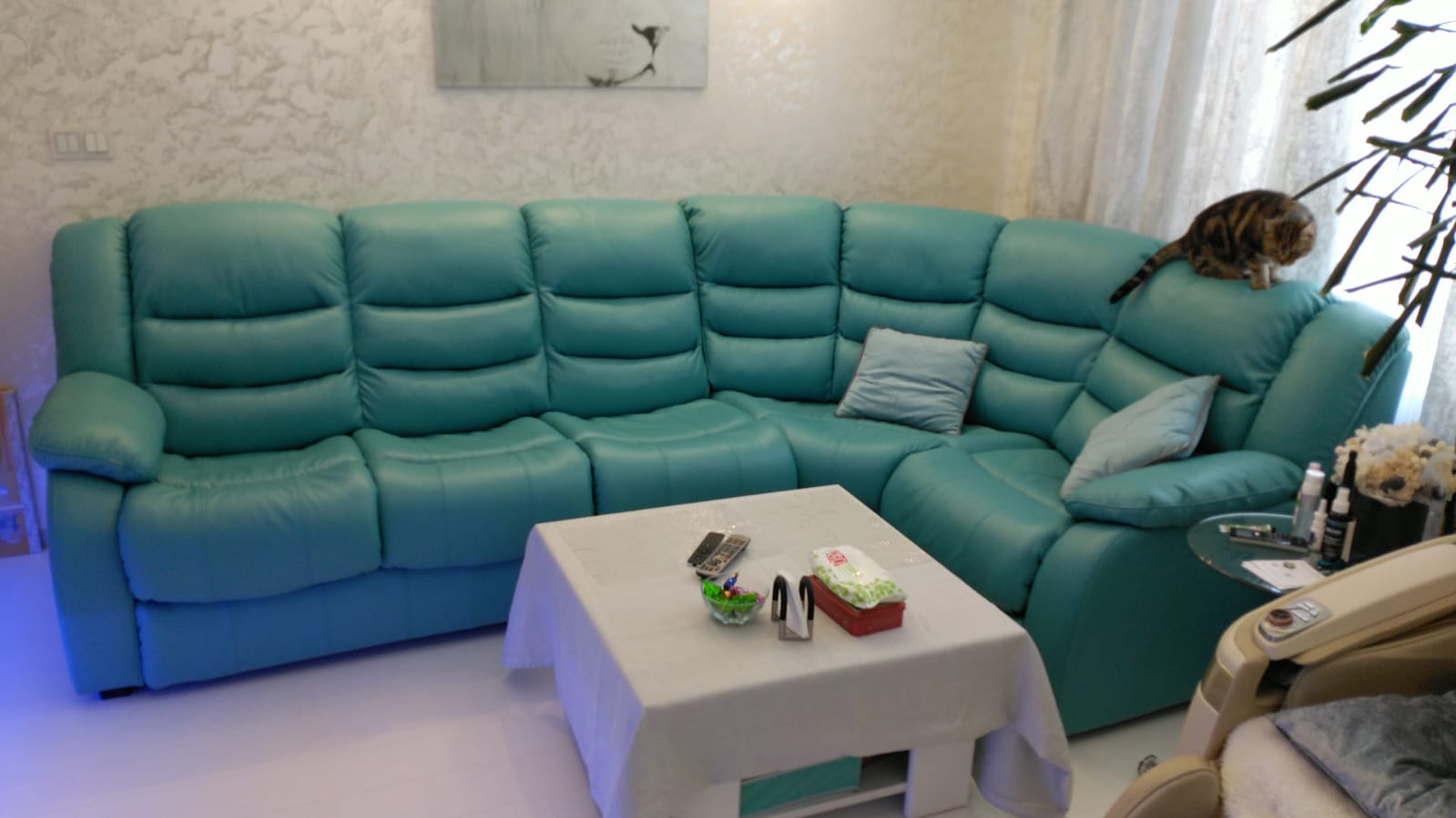 Перетяжка дивана на дому. Пушкинская